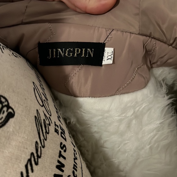 Winter jacket for girls. - Picture 9 of 12